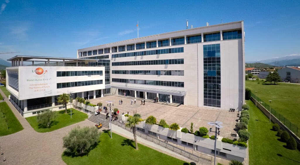 Karadağ University of Donja Gorica (UDG) modern kampüs binası